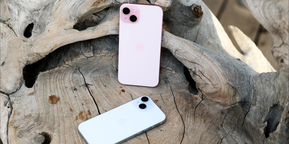 iPhone 15 color rosa y azul modelo base 128 GB