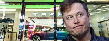 Elon Musk al fin se da cuenta de que Tesla no puede competir en precio con los coches chinos: Se la juega todo al taxi autónomo 