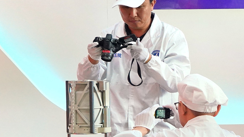 La sonda china Chang’e 6 ha traído dos kilos de muestras del lado oculto de la Luna
