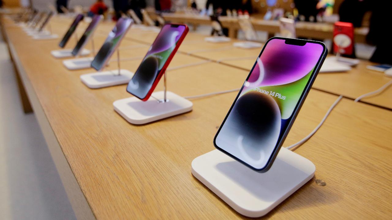 Roban 200.000 euros en dispositivos en una Apple Store en España: ¿sirve para algo lo robado?