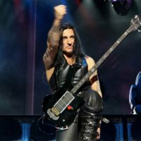 Joey DeMaio de MANOWAR promete «magia» en la regrabación de «Sign Of The Hammer»: «Es un poco diferente»