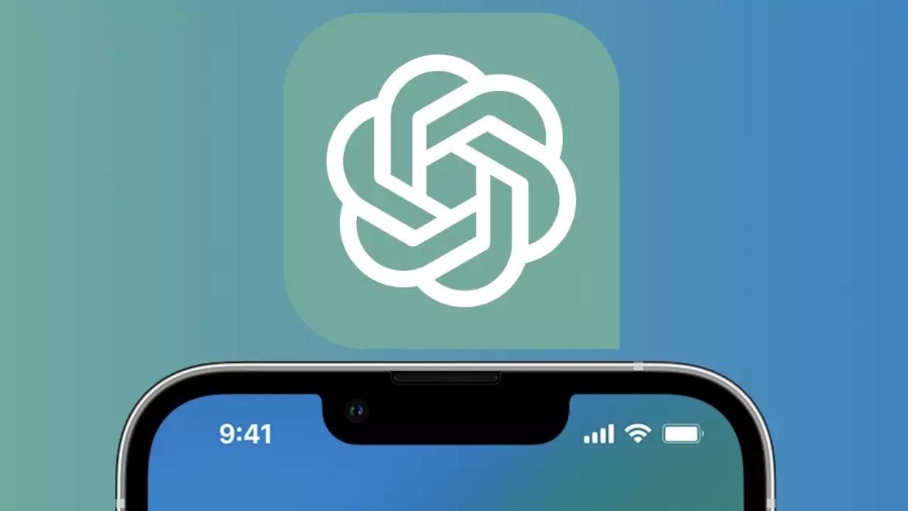 ChatGPT podría poner anuncios en iPhone y Mac para que no tengas que pagar por él