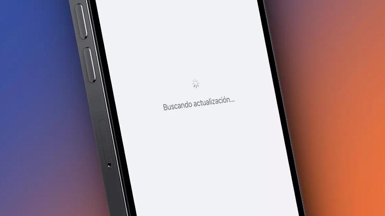 Ya está disponible iOS 18.3: actualiza ya mismo porque también corrige importantes errores de seguridad