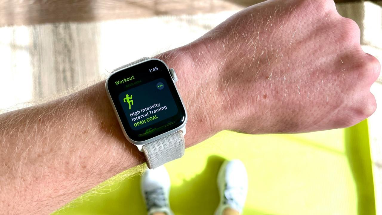 imagen de un apple watch en la muñeca