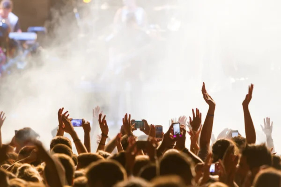 Arrestan a hombre por apuñalamiento en concierto de metalcore en San Antonio, Texas