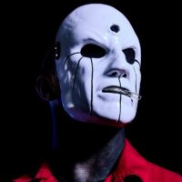 Eloy Casagrande de SLIPKNOT desvela los homenajes y el violento suceso que inspiraron su máscara