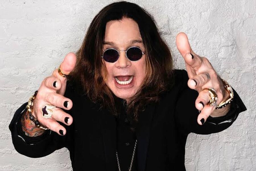 ¿Por qué Ozzy Osbourne mordió un murciélago en un concierto?