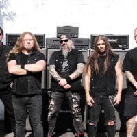 ONSLAUGHT celebra su legado en el Thrash Metal con «Origins Of Aggression» y homenajes a JUDAS PRIEST, MOTÖRHEAD y SEX PISTOLS