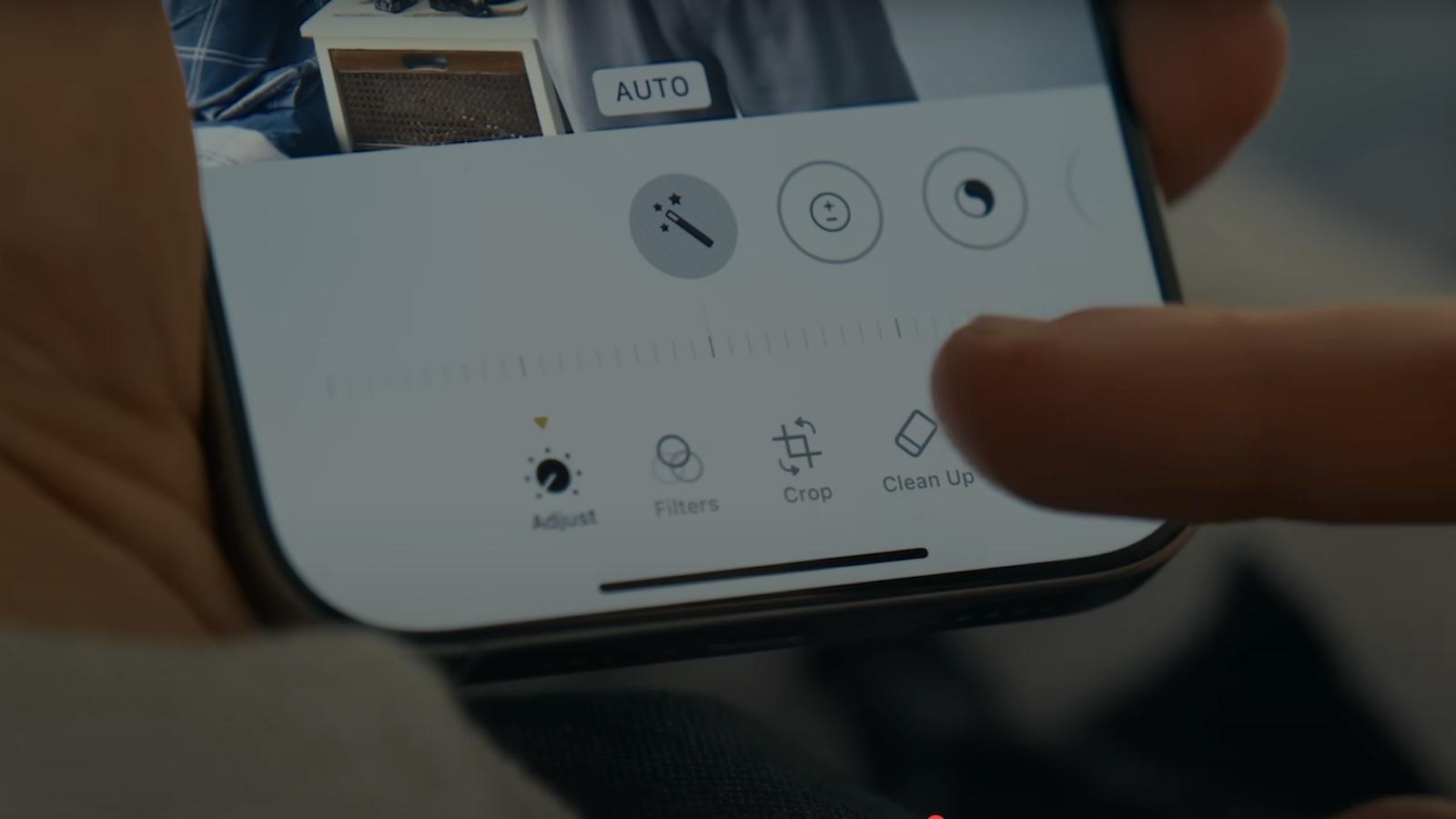 Apple lanza un nuevo anuncio para promocionar su herramienta «Clean Up», pero, ¿es tan buena?