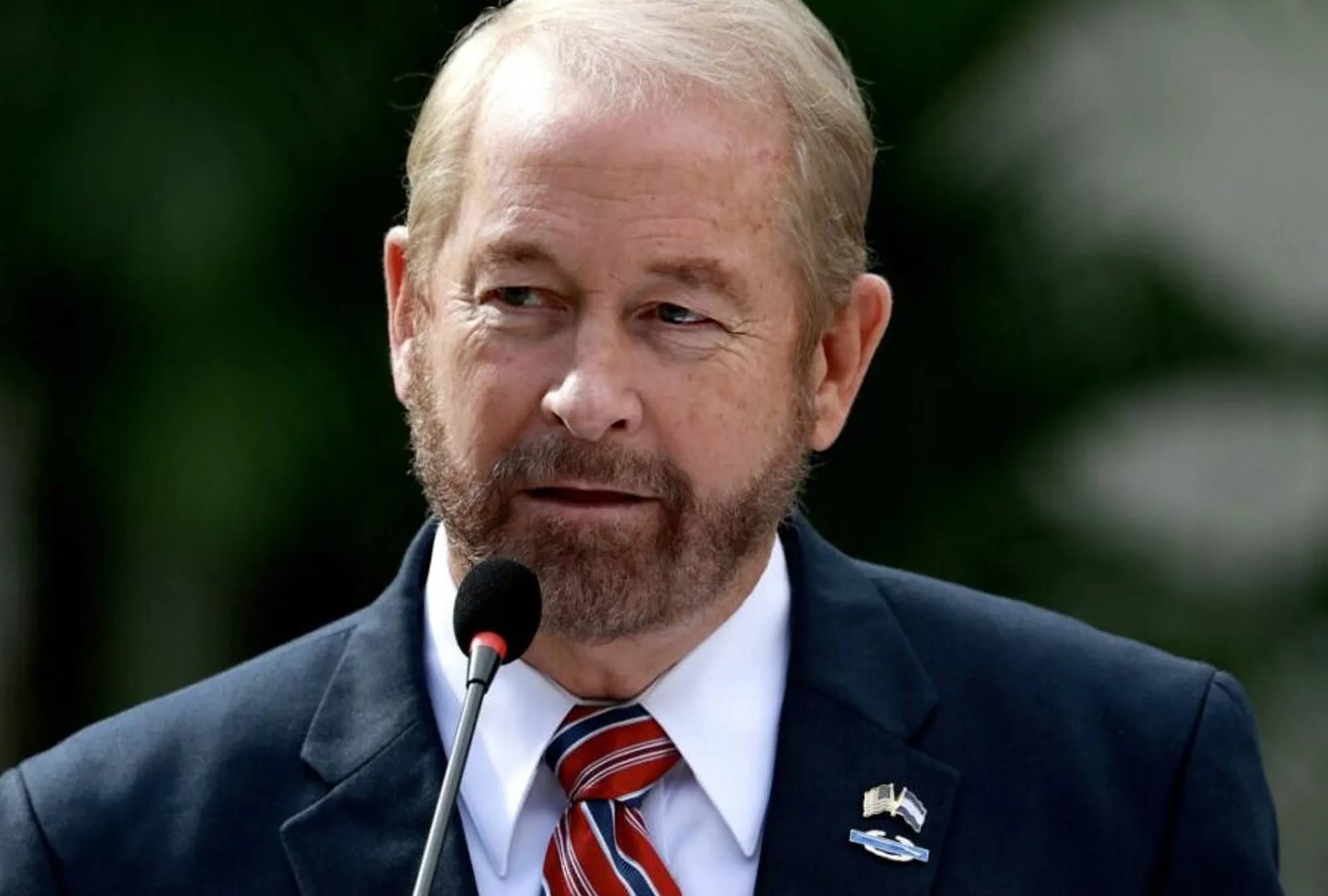 Senado de EU ratifica al exagente de la CIA, Ronald Johnson, como embajador de Trump en México