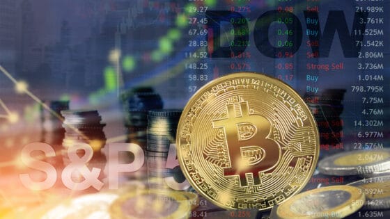 La correlación entre bitcoin y las acciones muestra señales de ruptura