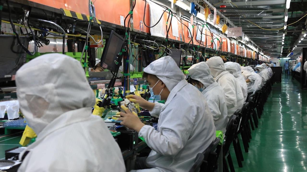 Fabricar un iPhone en Estados Unidos es inviable, al menos en una década