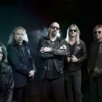 Un legendario bajista confiesa haber grabado con JUDAS PRIEST en secreto sustituyendo a Ian Hill