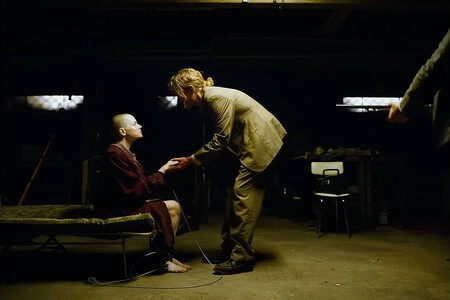 Bugonia 2025 Emma Stone Jesse Plemons