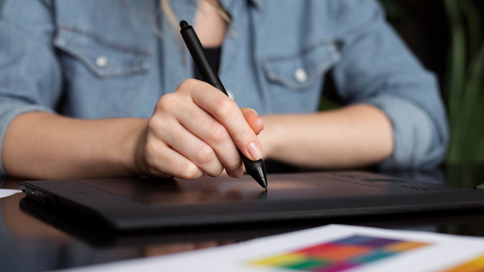 MAI-Image-1 vs DALL·E 3 vs Midjourney: ¿Qué IA genera mejores imágenes?