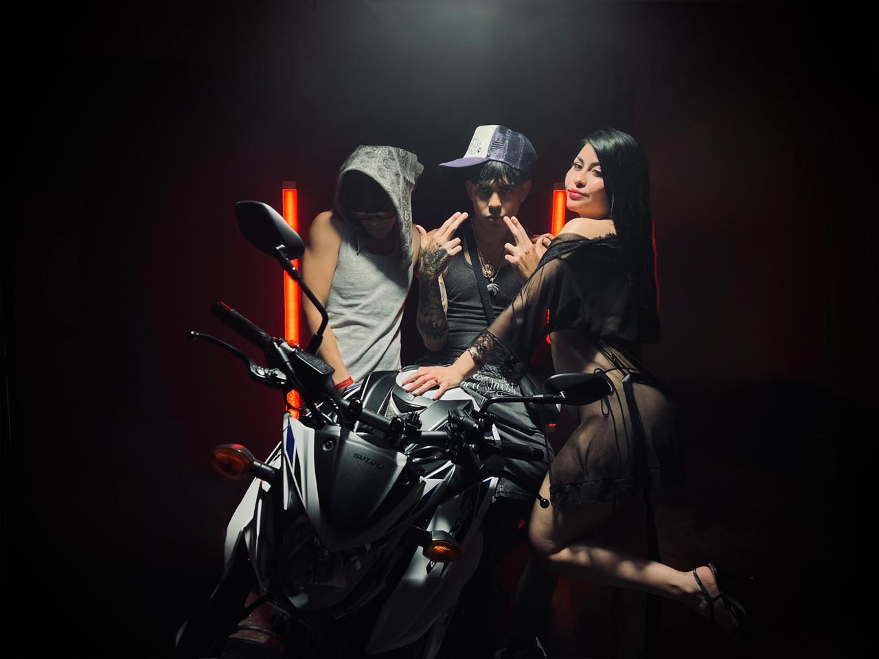 Kuromichizzz: de Iztapalapa al escenario del reggaetón en México.