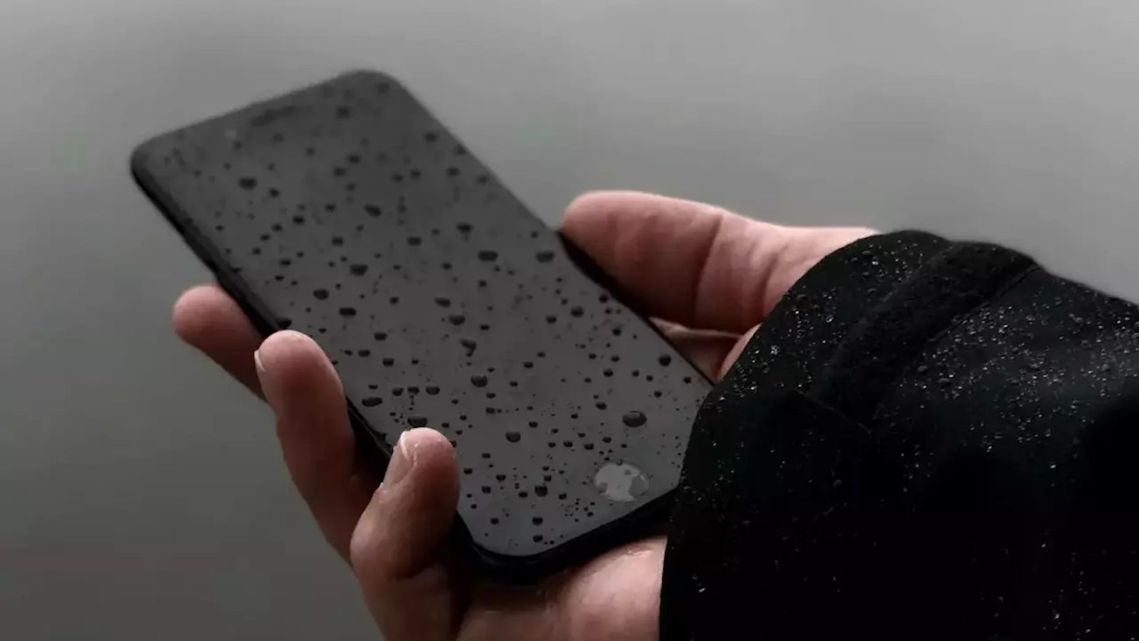 ¿Los iPhone solo resisten 30 minutos debajo del agua?, ¿y si lo dejamos más tiempo?