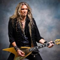 Joel Hoekstra’s 13 lanzará el disco «From The Fade» con una banda de lujo