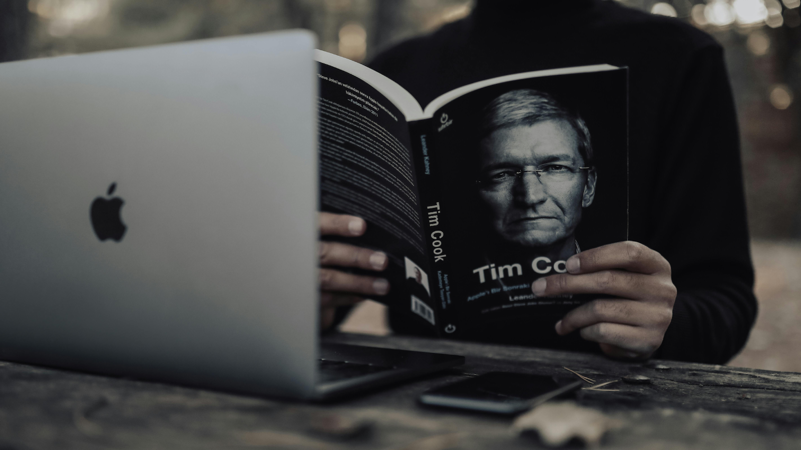 Tim Cook podría dimitir en 2026 según este informe