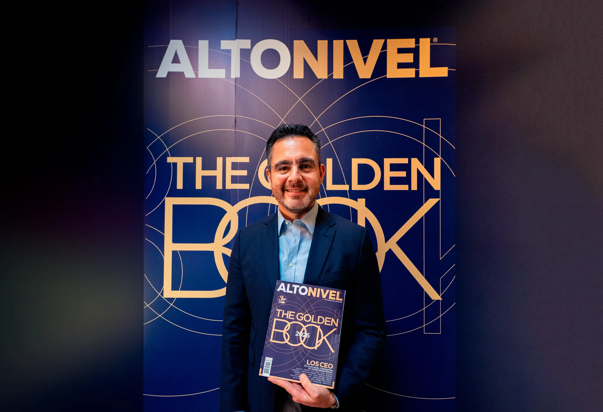 Alto Nivel presenta The Golden Book 2026 con la visión de 26 CEO
