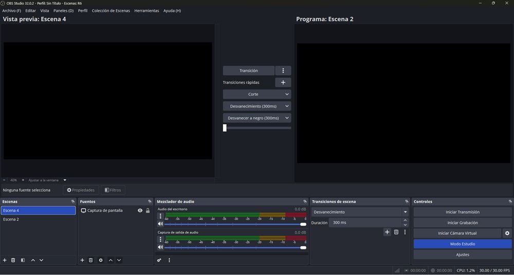 Interfaz de OBS Studio, con sus correspondientes pantallas (retransmisión y producción) junto a las variables opciones principales