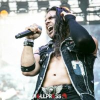 SARATOGA revela los primeros detalles de su nuevo disco, el primero con Charlie Parra