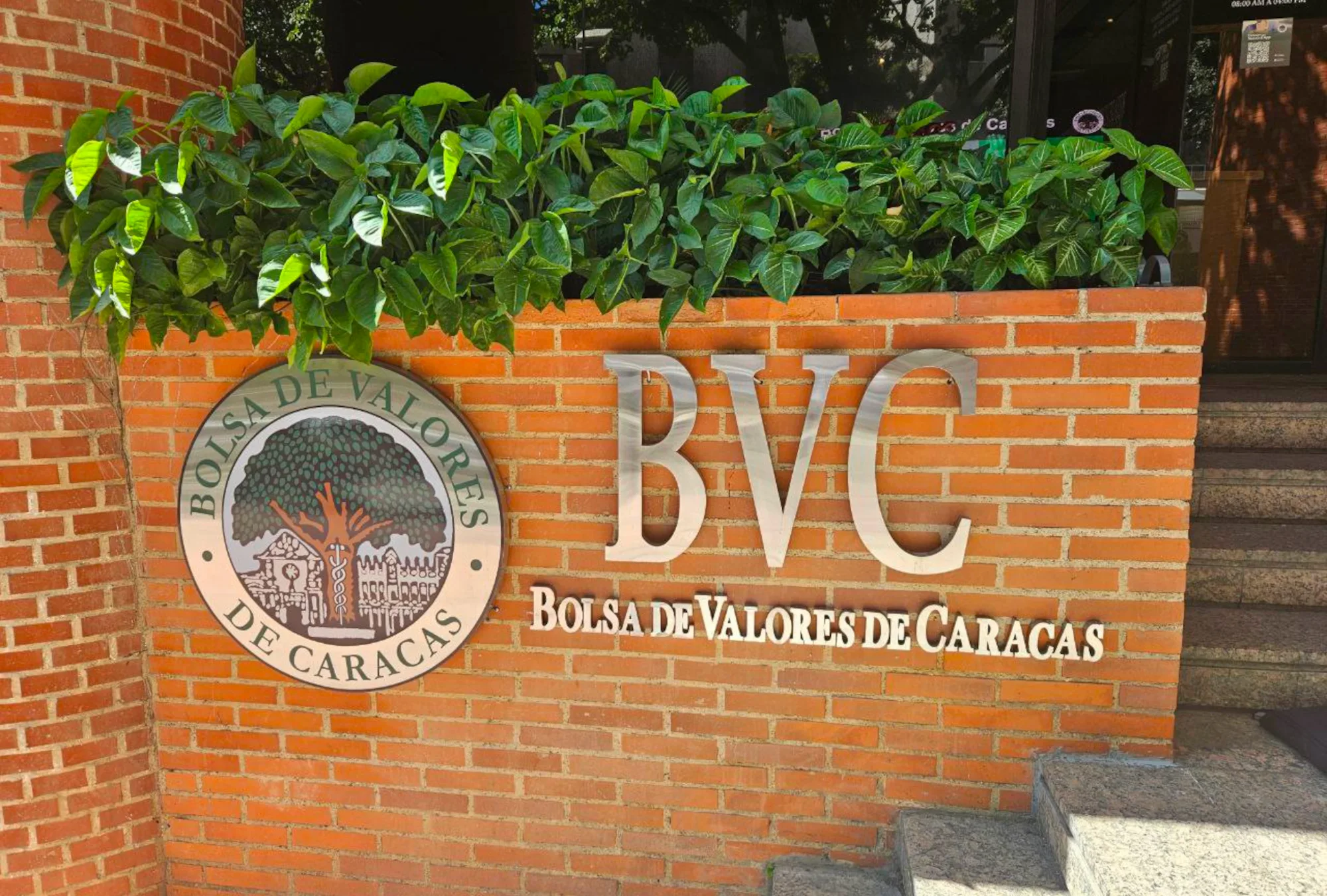 Bolsa de Caracas toma con optimismo la captura de Maduro y sube 16.4%