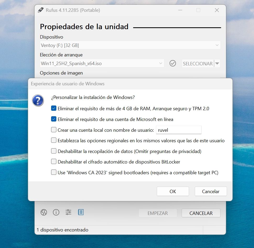 Interfaz del programa Rufus configurado para crear un USB de instalación de Windows 11 con la opción para eliminar los requisitos de TPM 2.0 y Secure Boot activada.