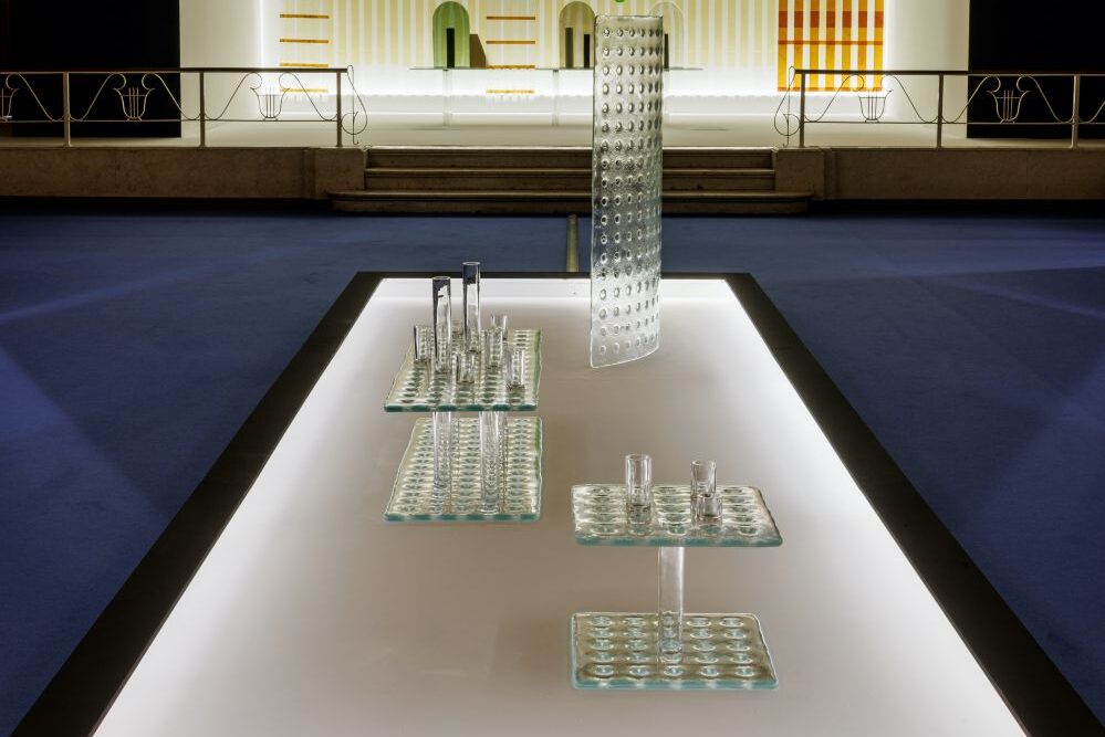 Optô collection, by Vincent Van Duysen for Wonderglass, in fused glass. Photo Antonio Managò, courtesy of Wonderglass