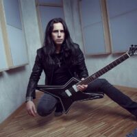 Gus G. reactiva la canción «Redemption» con un lyric video junto a Michael Starr de STEEL PANTHER
