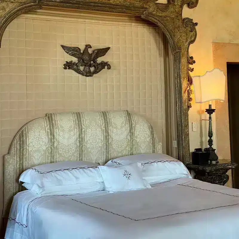 ISSIMO x Frette La Posta Vecchia bed set