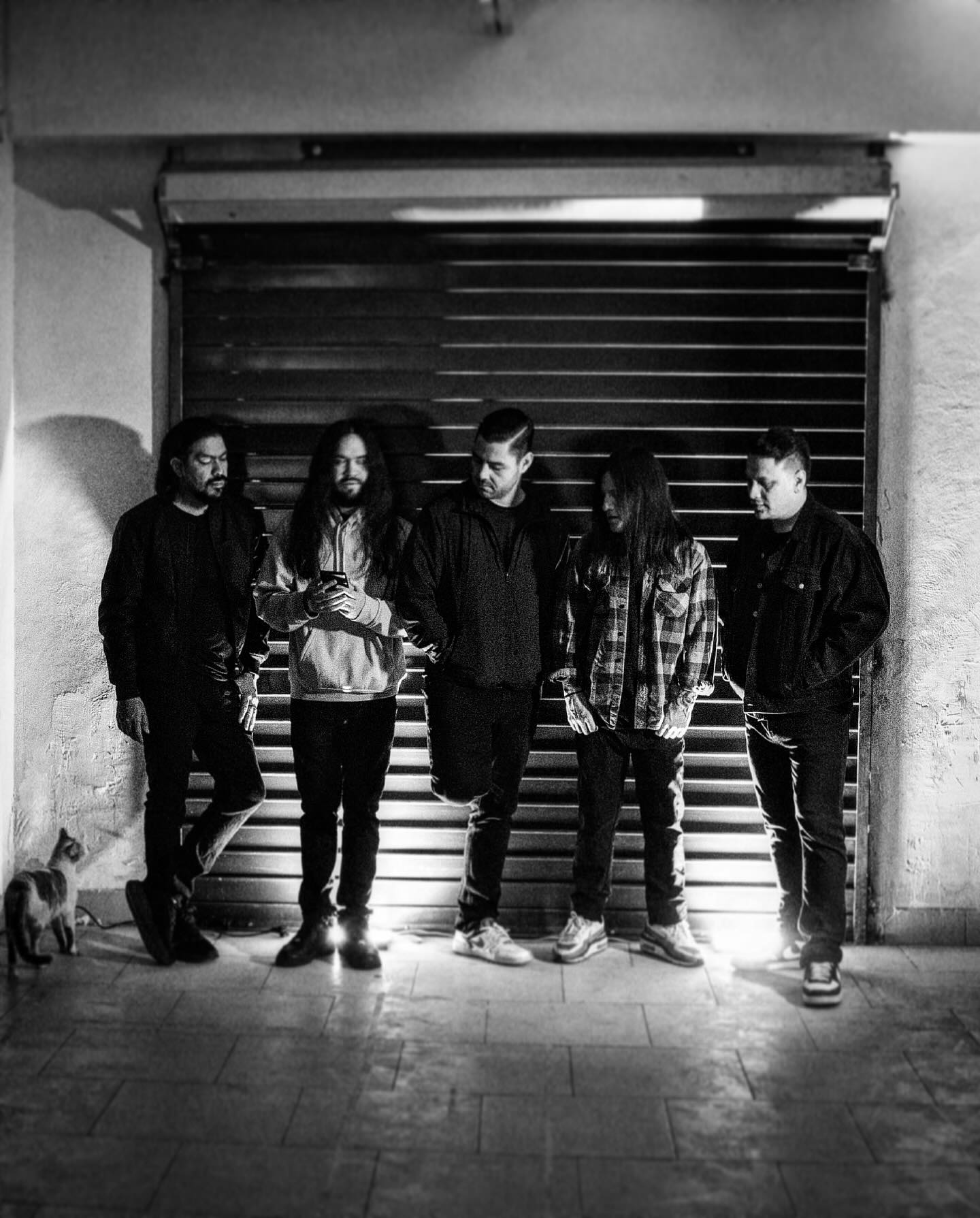 Entrevista con Here Comes The Kraken: energía, comunidad y nuevos ritos.