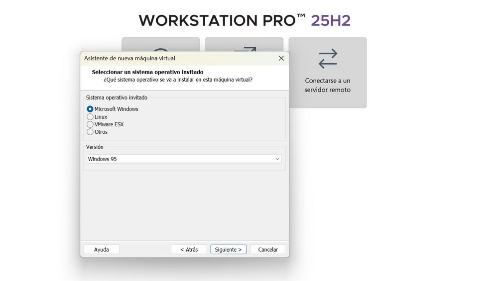 Asistente de configuración de una máquina virtual para instalar Windows 95 en el software Workstation Pro.