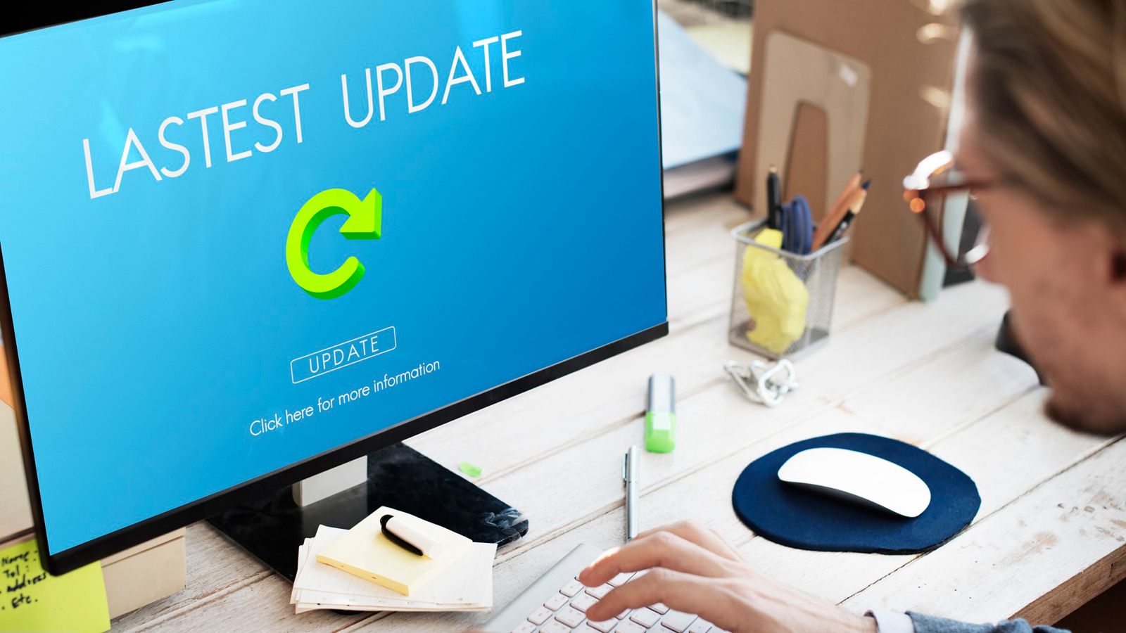 Microsoft lanza la actualización KB5077241: medidor de Internet, Sysmon, nuevos emojis y más