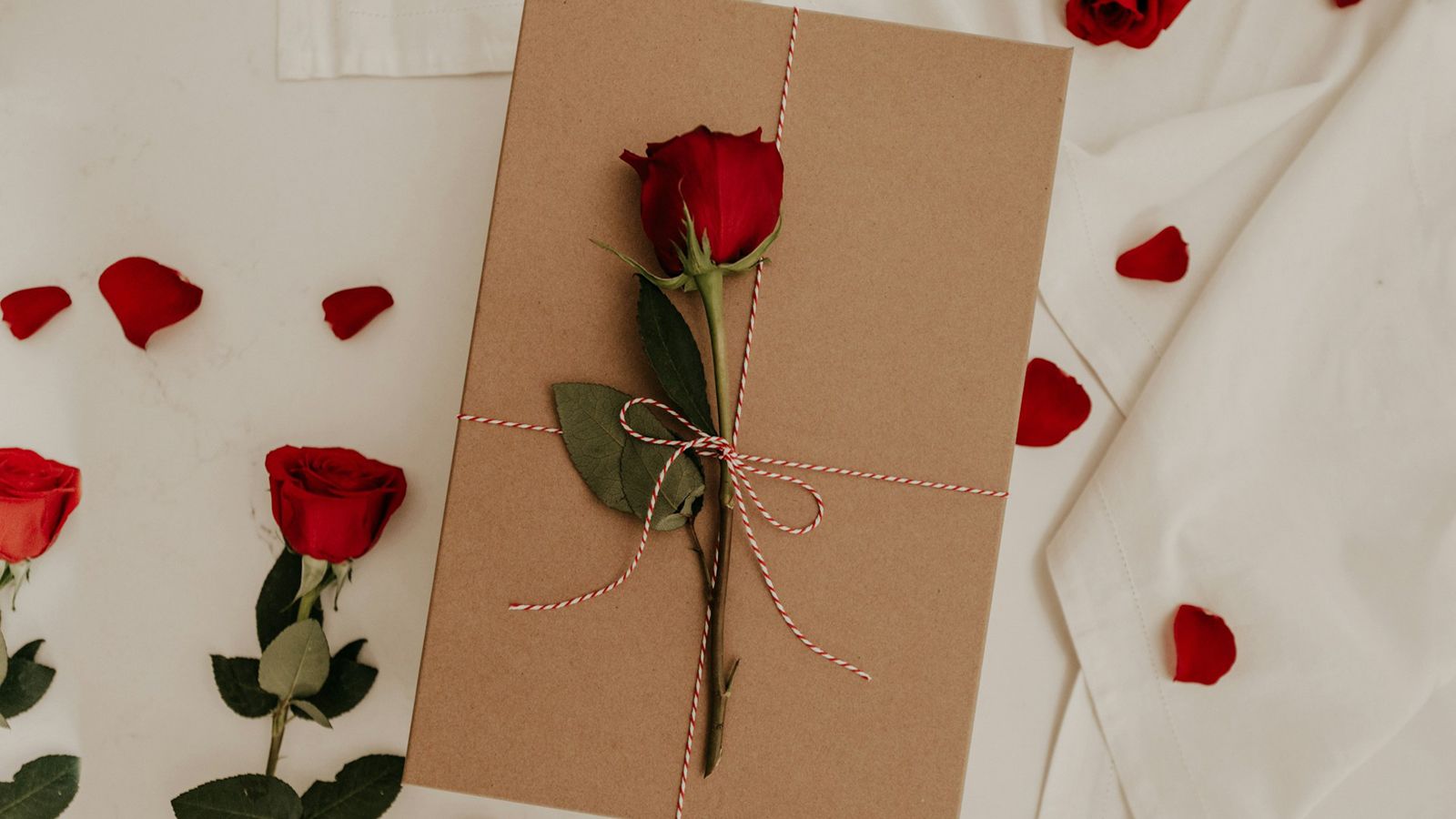 La IA te ayuda en San Valentín: crea tarjetas para felicitar a tu pareja en segundos y gratis
