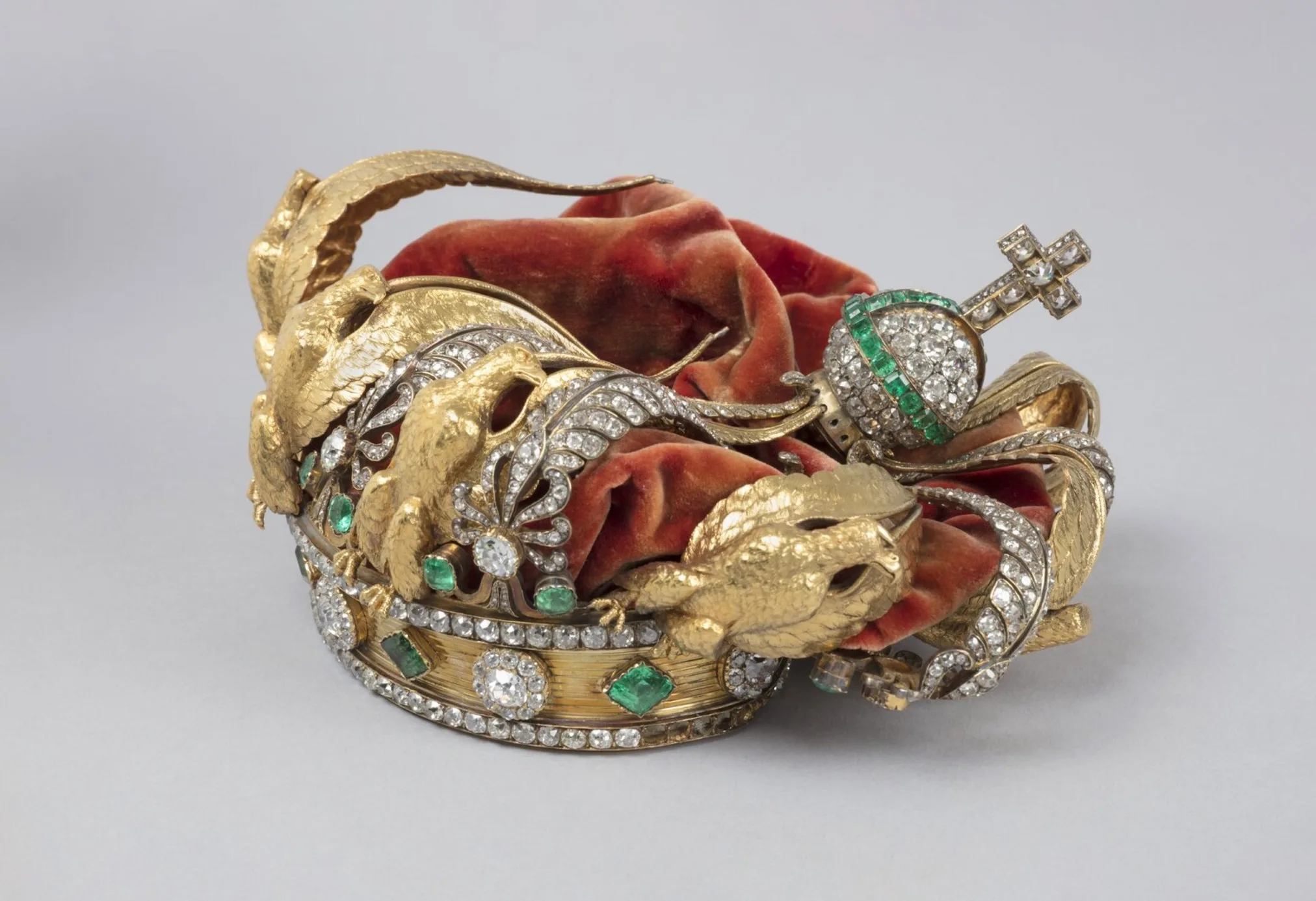 FOTOS: Así quedó la corona del Museo de Louvre tras sufrir daños por robo; será restaurada