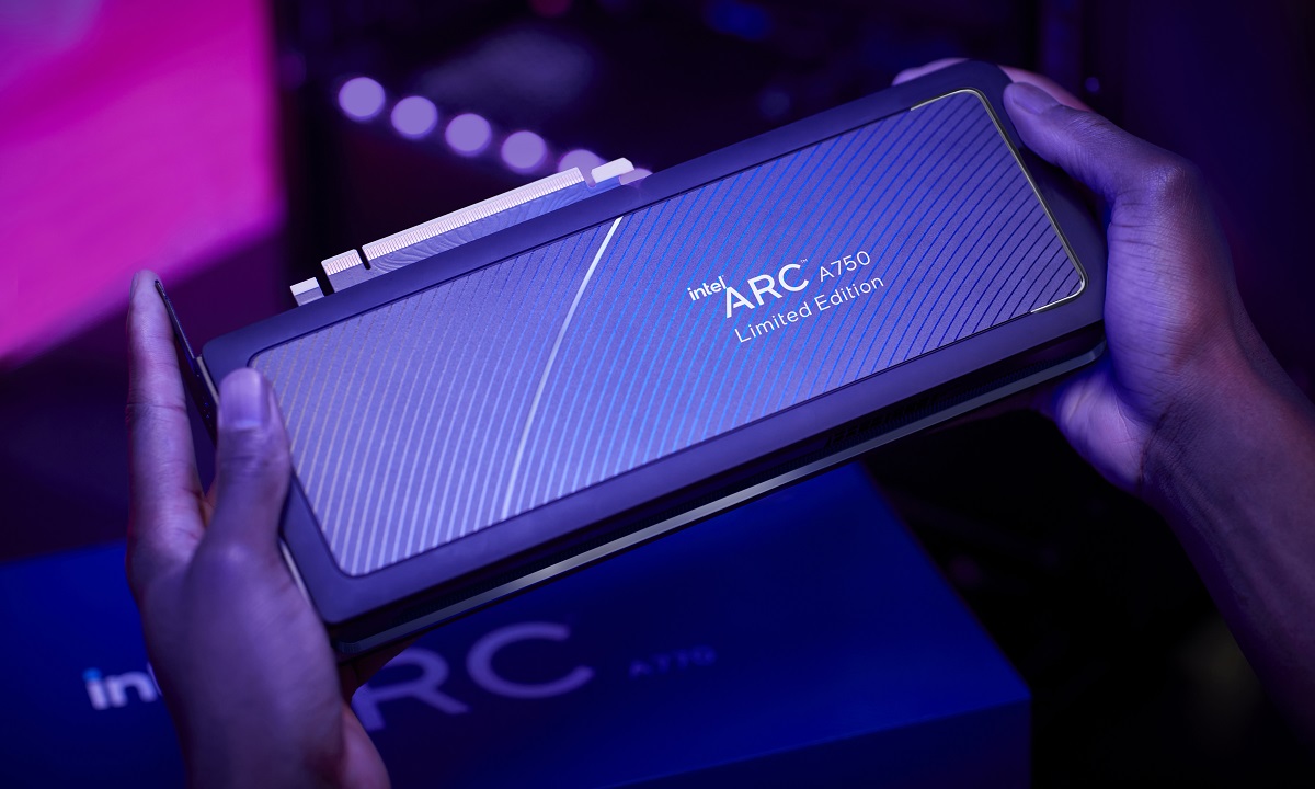 Intel mejora el rendimiento de los videojuegos DirectX 12 en Linux