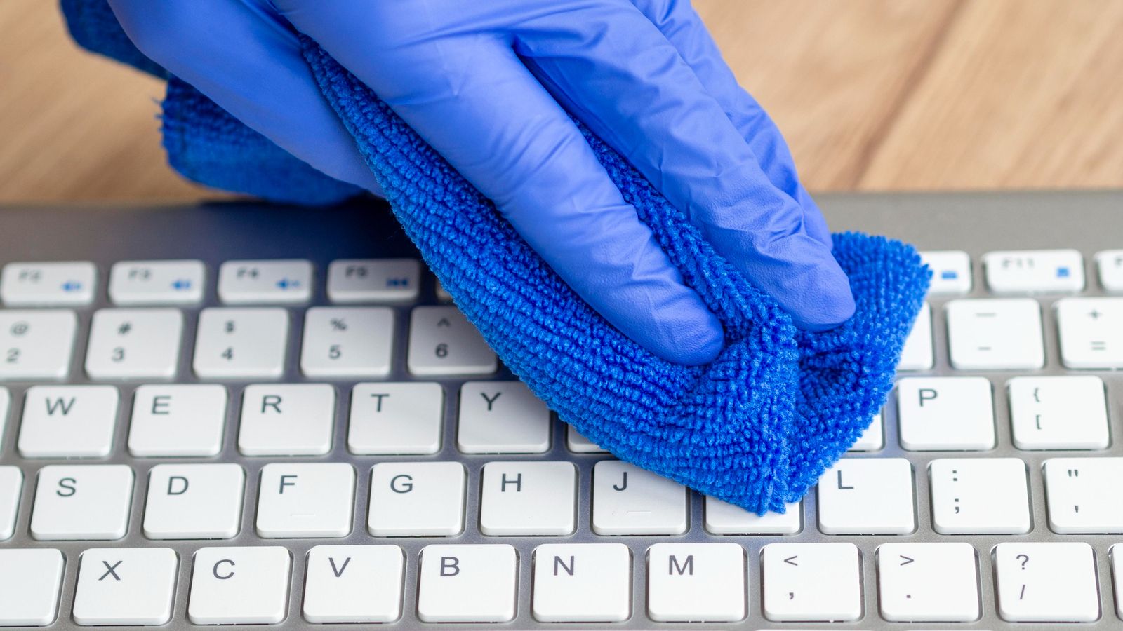 Winhance, el programa que acelera Windows 11, elimina el bloatware y limpia el disco duro