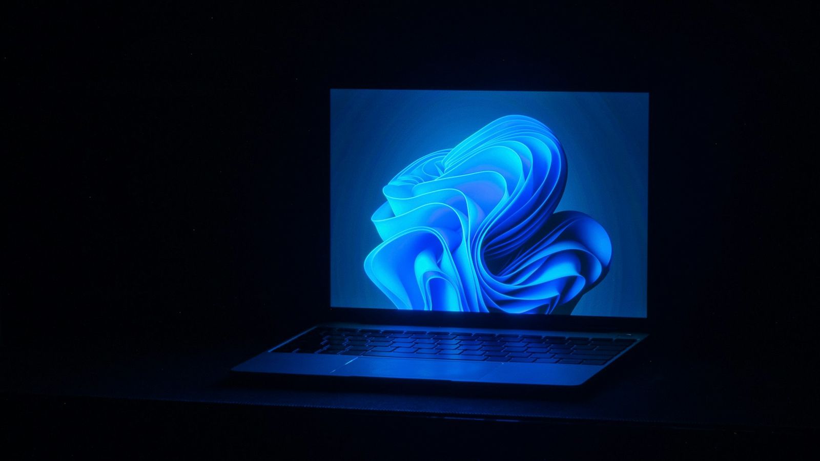 Este nuevo fondo de pantalla se ha convertido en mi favorito: mezcla lo mejor del diseño de Windows 10 y 11