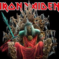 IRON MAIDEN y Magic The Gathering lanzan camisetas con diseños exclusivos del juego de cartas