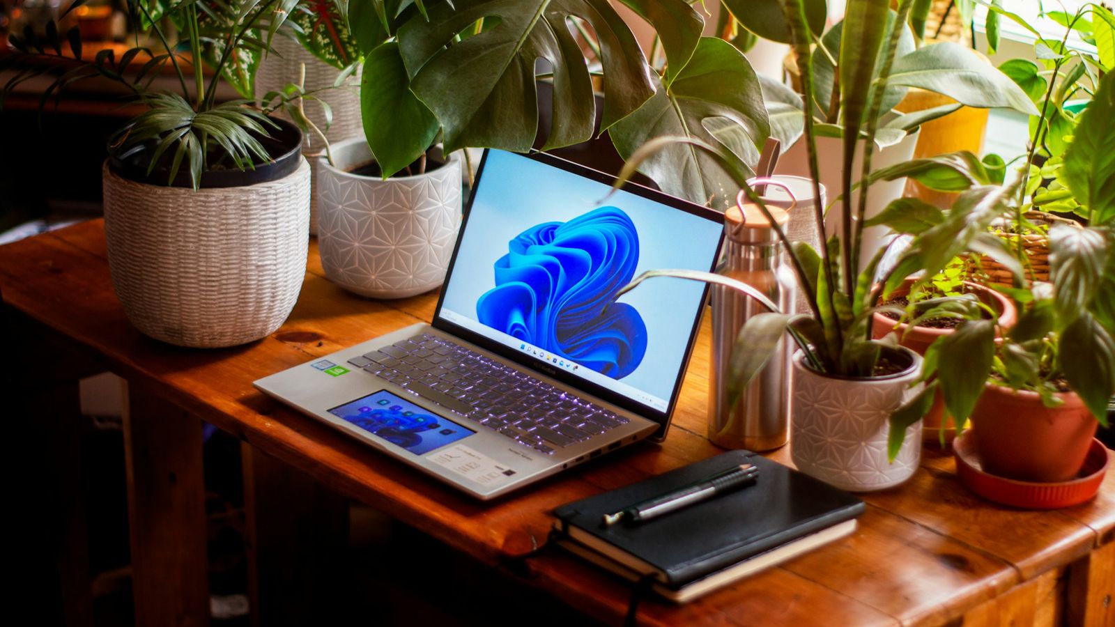 Este fondo alternativo para Windows 11 hace que el diseño original te parezca aburrido