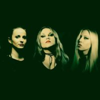 NERVOSA lanza «Impending Doom»: «Vibraciones oscuras con un toque épico»