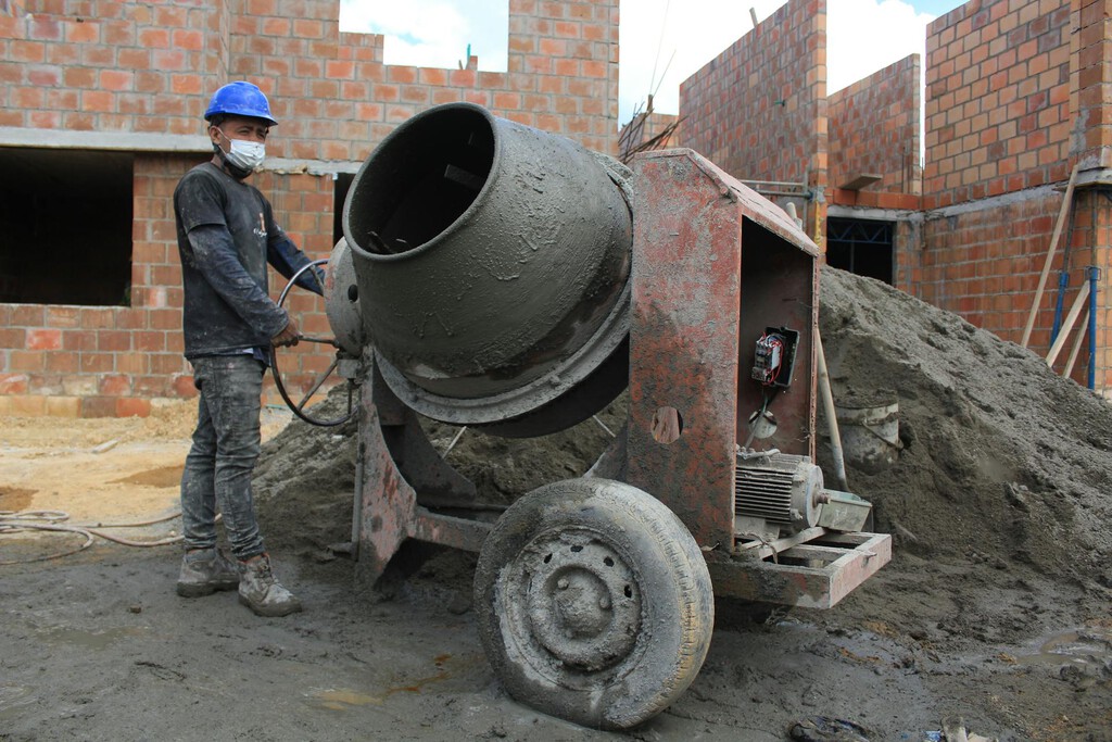 José Toro, albañil desde los 16 años: «Si eres bueno en la construcción, puedes ganar mucho más que en otros trabajos que no requieren formación»