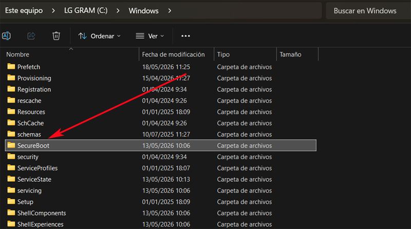 Carpeta SecureBoot creada automáticamente en Windows.