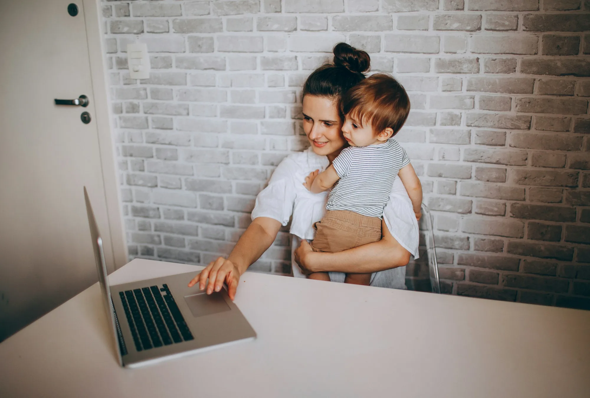 Día de las Madres: 10 políticas para apoyar a las mamás trabajadoras en tu empresa