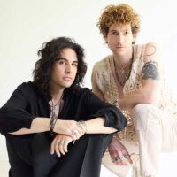 Los hijos de Paul Stanley y Gene Simmons de KISS anuncian el debut de STANLEY SIMMONS con “Dancing While The World Is Ending”