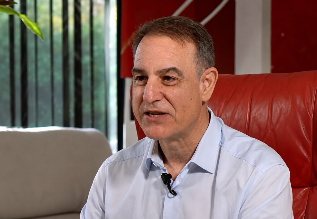 Pablo Gil, experto en economía: «La verdadera libertad financiera no consiste en hacerse millonario, sino en que el dinero deje de controlar tu vida»