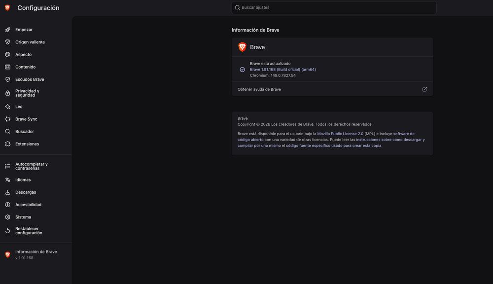 Panel de configuración del navegador Brave mostrando la sección de información sobre la versión y actualizaciones en modo oscuro.