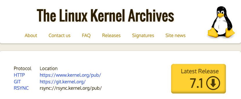 Captura de la web de The Linux Kernel Archives con el botón de descarga de la versión estable 7.1 y el pingüino Tux.
