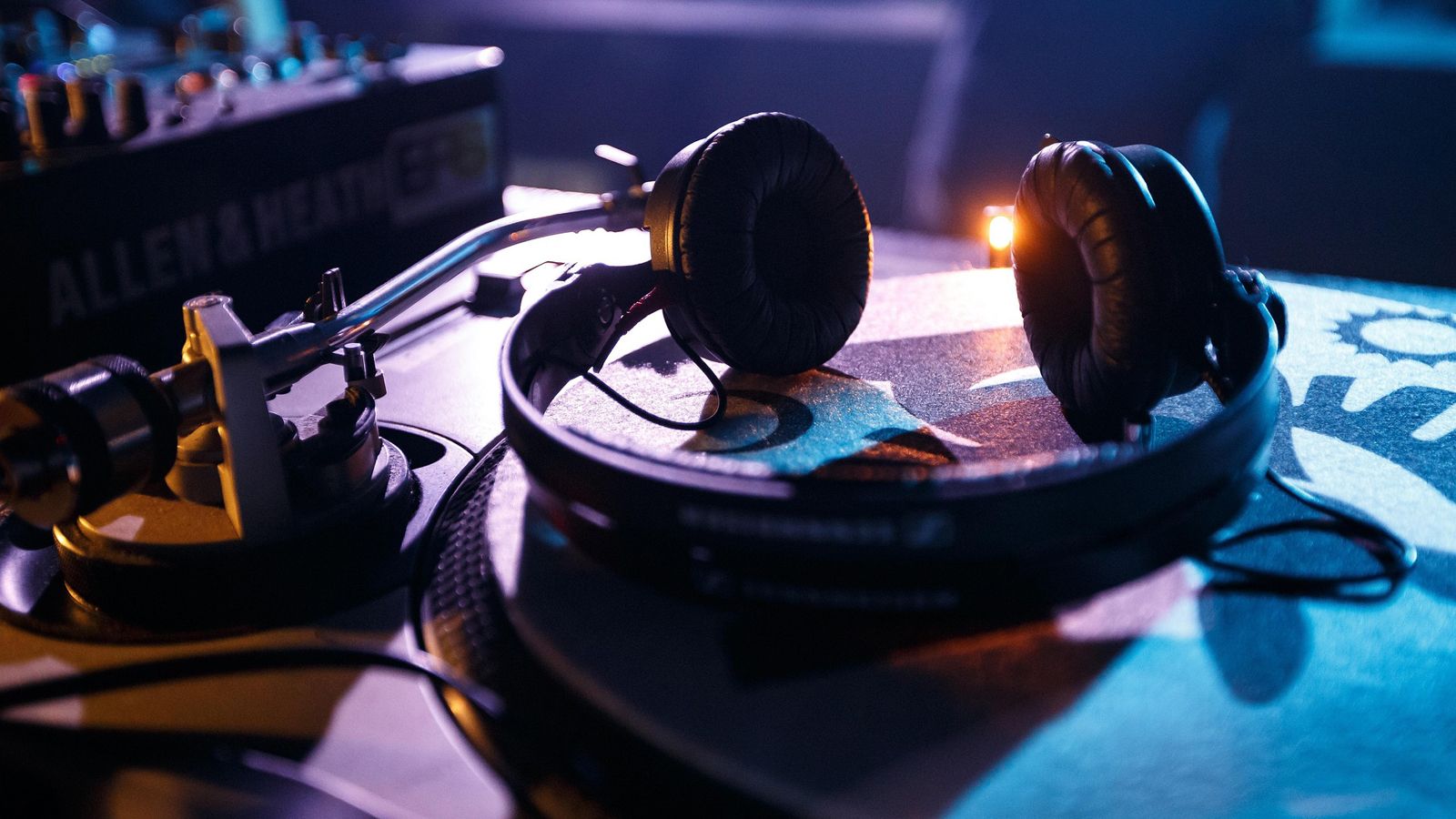 Riffle Studio convierte la creación musical en un juego colaborativo con IA